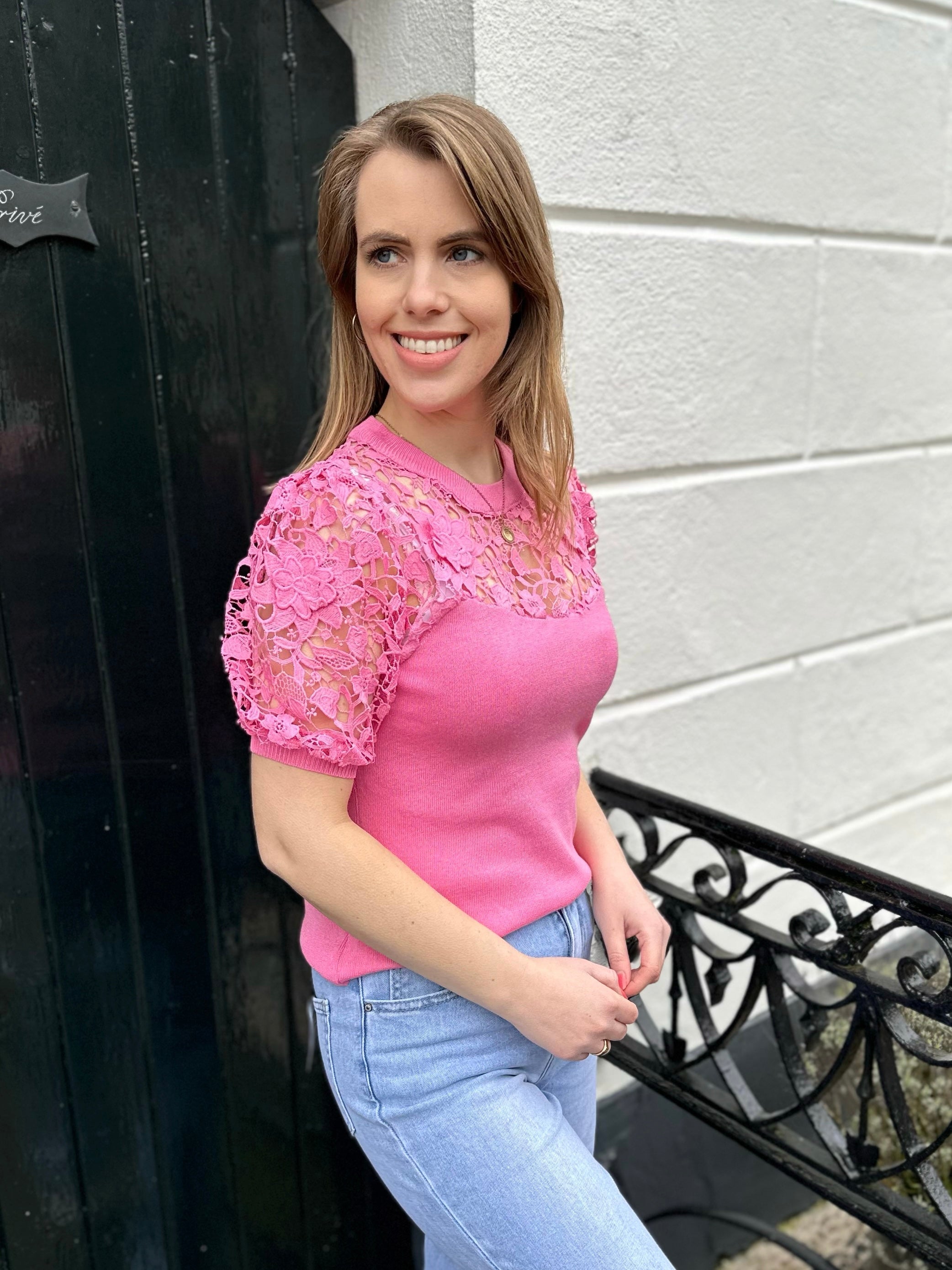 LACE FLOWER TOP PINK